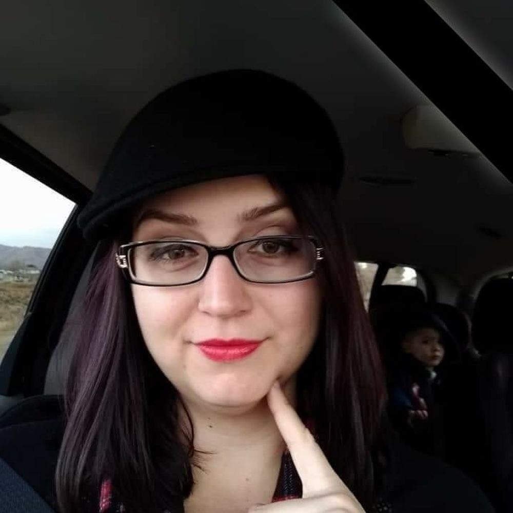 Meet your Posher, Alyssa